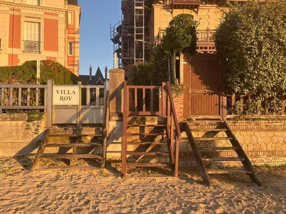Beau Studio A 30M De La Plage / Beautiful Studio 30M From The Beach Trouville-sur-Mer Eksteriør billede