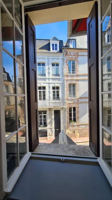 Beau Studio A 30M De La Plage / Beautiful Studio 30M From The Beach Trouville-sur-Mer Eksteriør billede